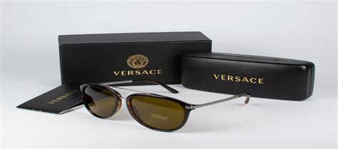 how to tell if versace glasses are real or fake